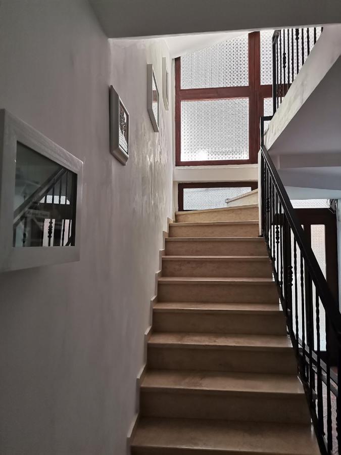 Guest Rooms Melsambria เนเซบาร์ ภายนอก รูปภาพ