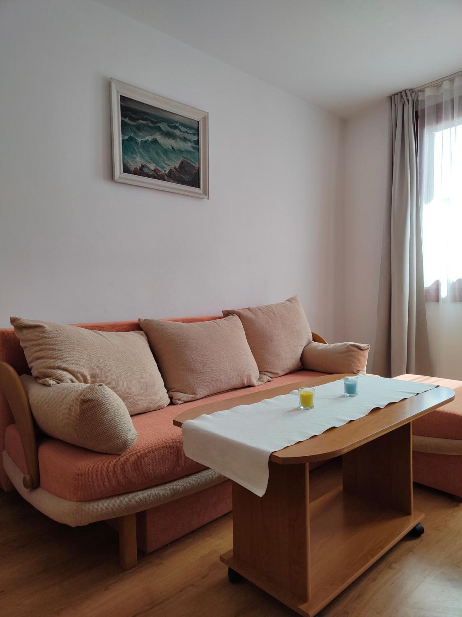Guest Rooms Melsambria เนเซบาร์ ภายนอก รูปภาพ