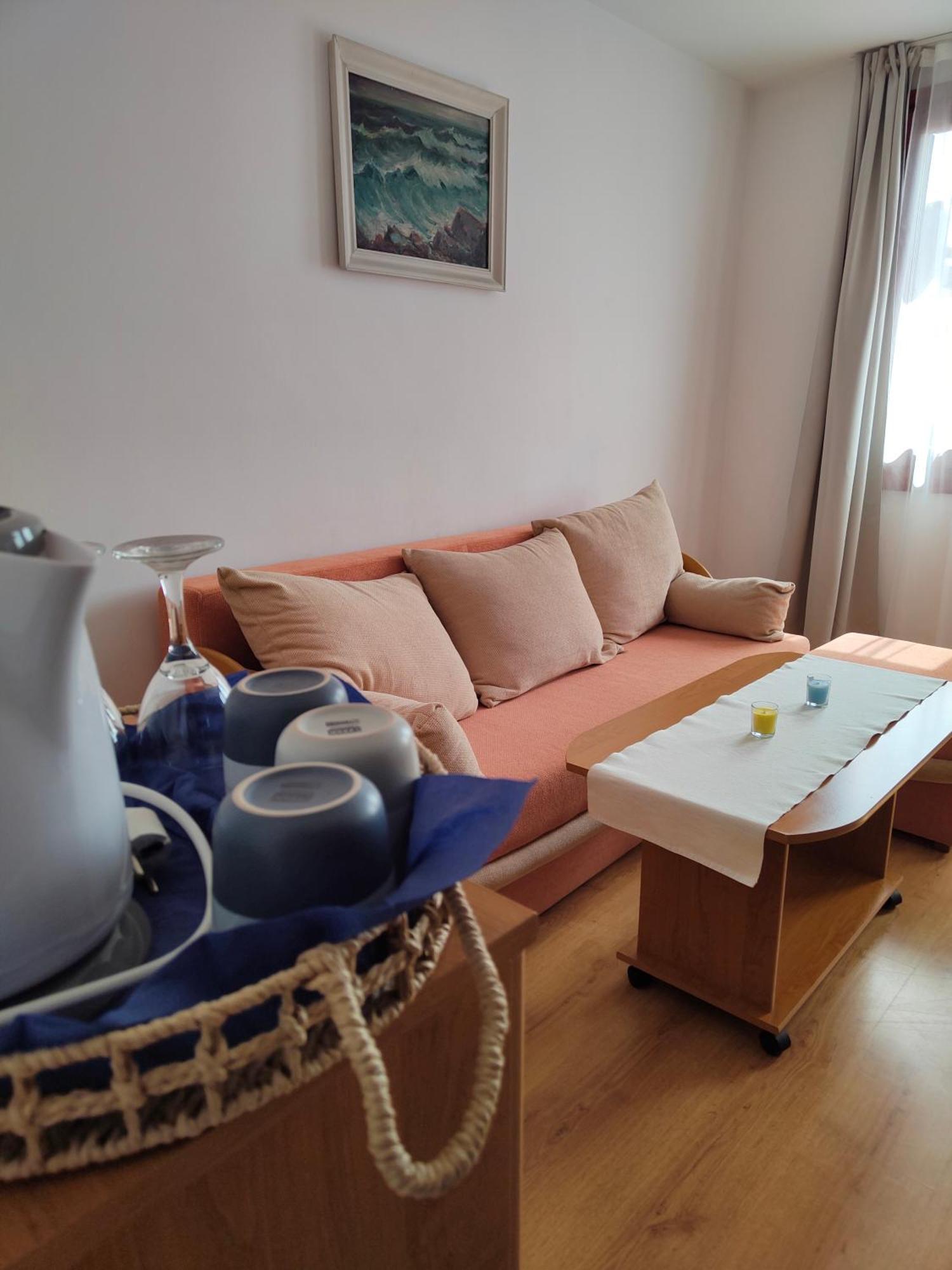 Guest Rooms Melsambria เนเซบาร์ ภายนอก รูปภาพ