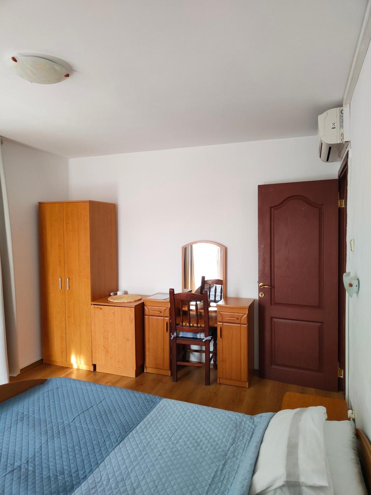 Guest Rooms Melsambria เนเซบาร์ ภายนอก รูปภาพ